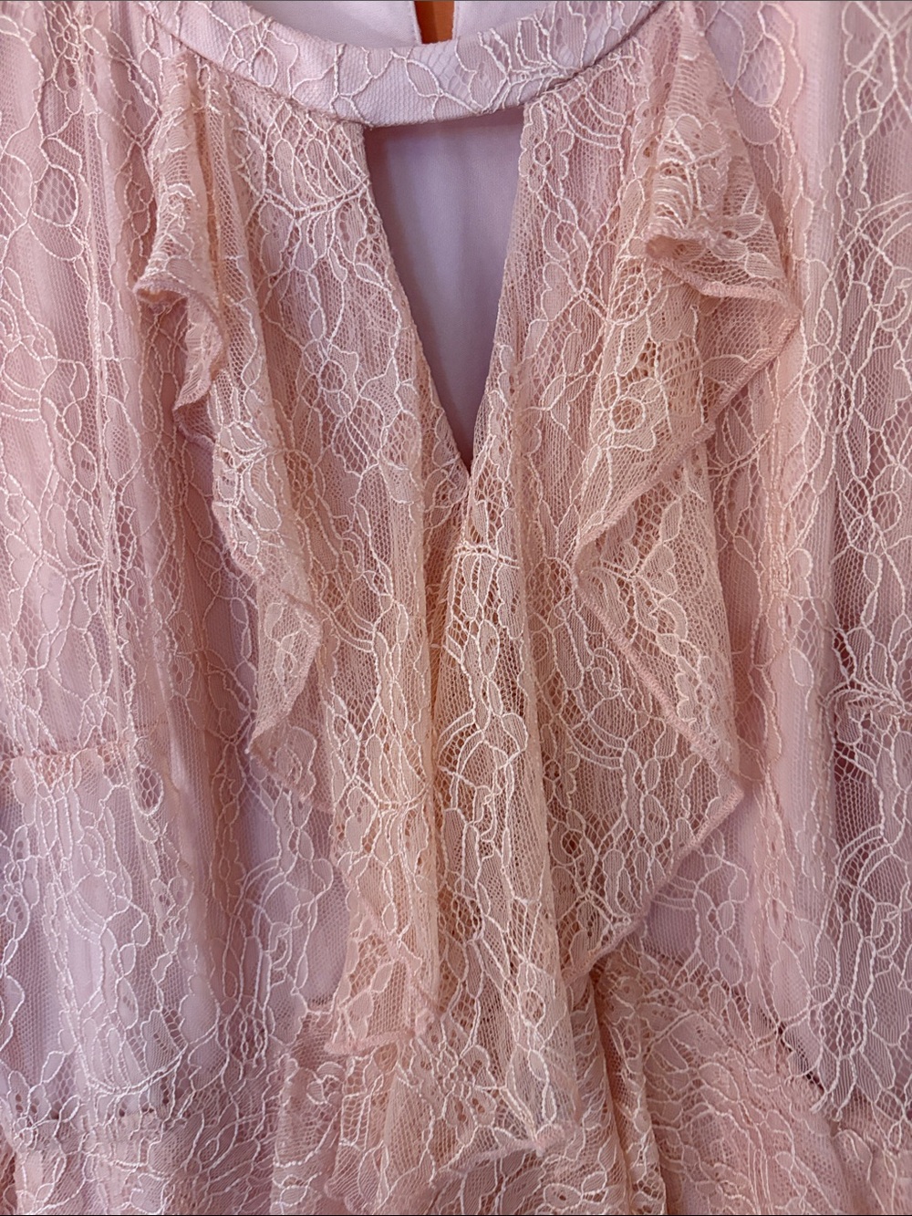 Isaac Mizrahi Live  Dusty Pink Lace Ruffle Blouse Woman’s Size 10 Poets Sleeve - Picture 15 of 17